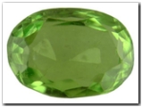 Tsavorite ovale de 0,75 carat