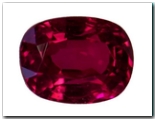 Spinelle ovale de 1,50 carat