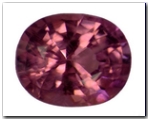 Spinelle ovale de 1,38 carat