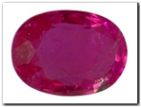 Spinelle ovale de 0,75 carat