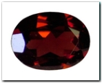 Grenat ovale de 1,20 carat
