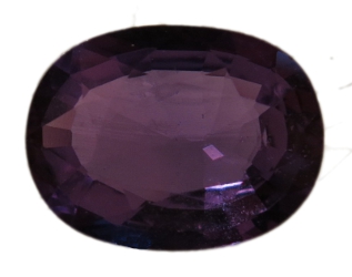 Saphir de couleur ovale de 2,50 carat